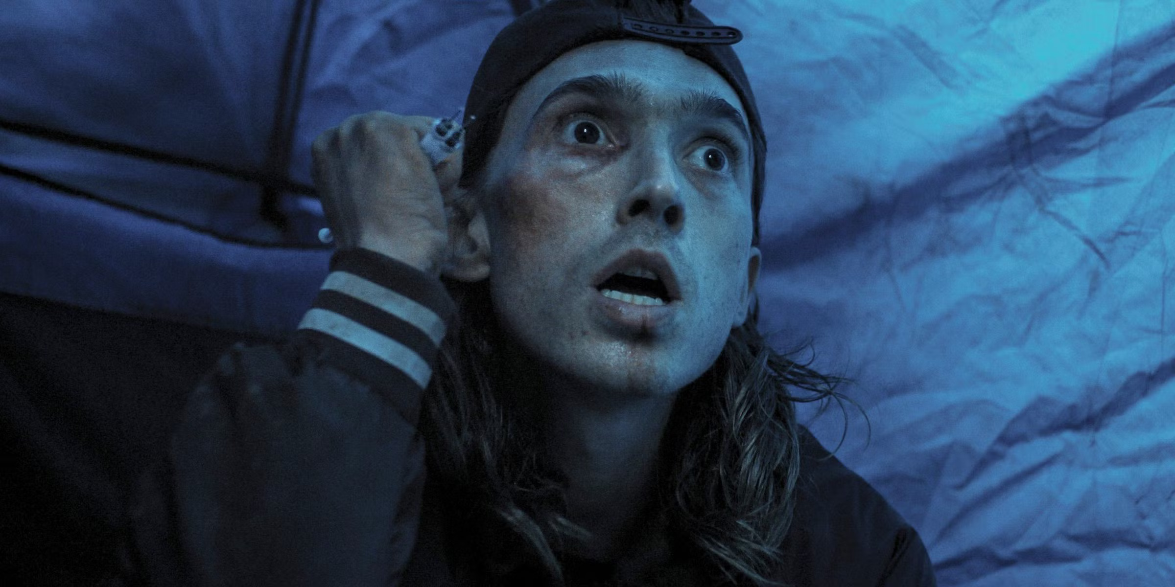 تصویر شخصیت جیمز (آستین آبرامز) در فیلم Weapons